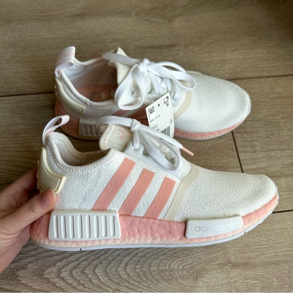 Adidas Original Vapor Rose NMD R1 Sneaker - Picture 1 of 4